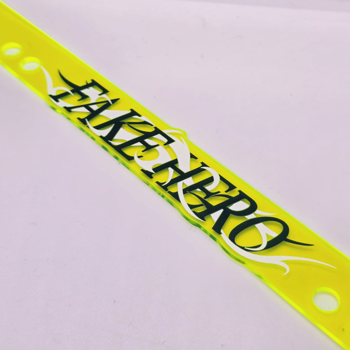 Don't Chase The World Plate Frame (Fluorescent Green)